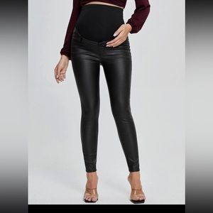 XL Faux leather maternity pants